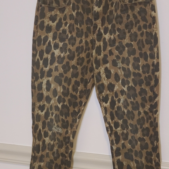 Pac Sun Leopard print Jeans 25 NWT - Picture 2 of 6